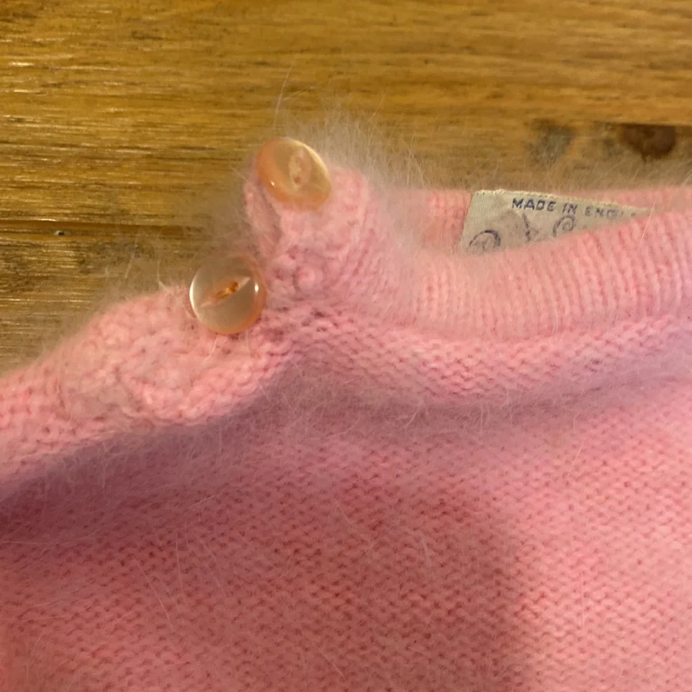 Bergdorf Goodman New York Angora Pink Vintage Baby Sweater, Made in England - Picture 3 of 5